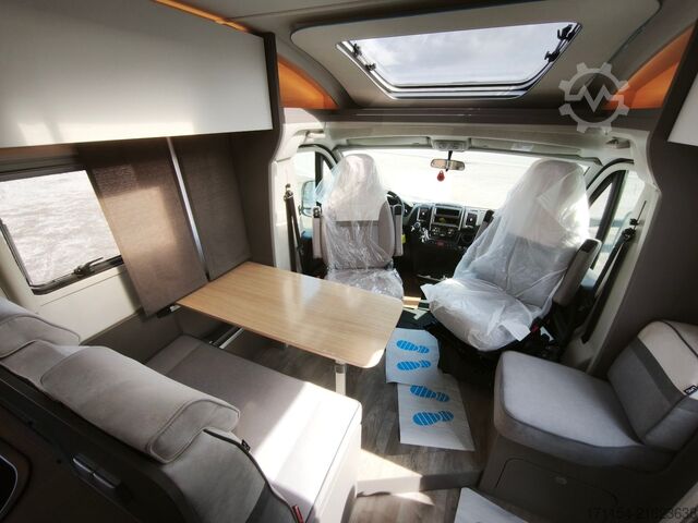 Half-integraal camper LMC Tourer T 660G