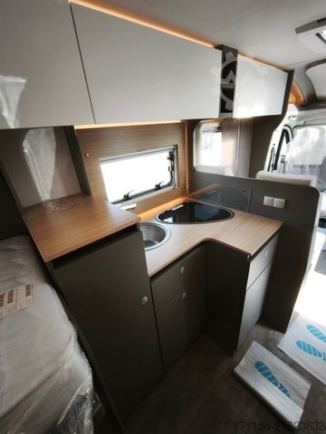 Half-integraal camper LMC Tourer T 660G