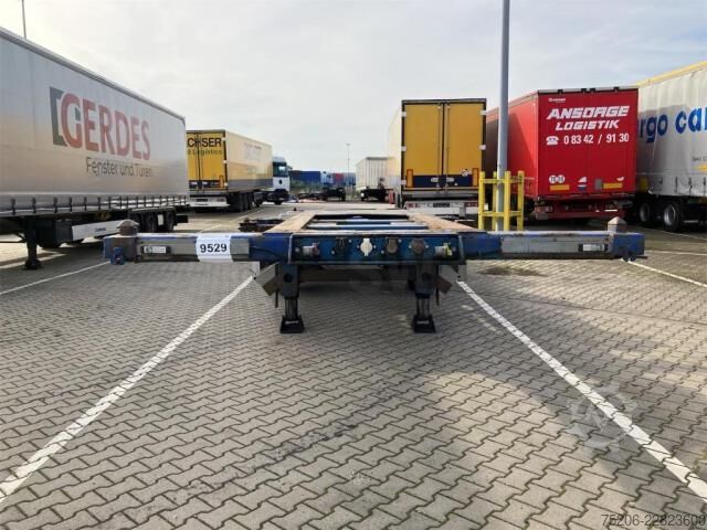 Naczepa  EURO 902K 40' chassis ausziehbar