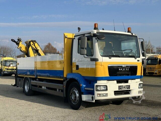 Vrachtauto met open laadbak MAN TGM 18.250 Kran Hiab 099 gefaltet am Heck 1.Hand