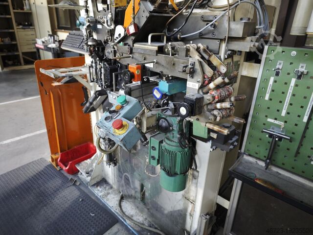Rubber spuitgietmachine Michelin Ligne Habillage