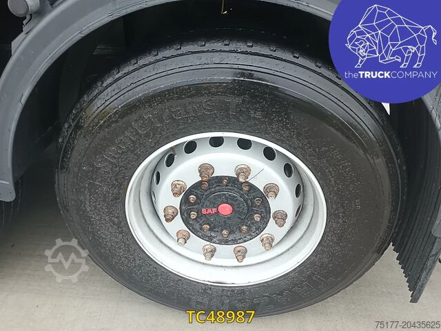 Sliding tarpaulins Hoet Trailers