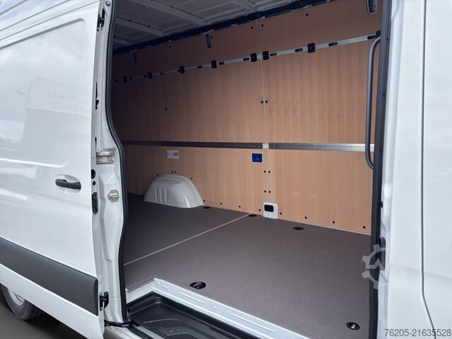 Panel van Mercedes-Benz Sprinter 317 CDI Kasten PRO Hochdach Lang AHK
