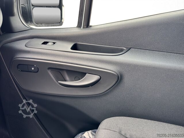 Panel van Mercedes-Benz Sprinter 319 CDI Kasten PRO Hochdach Lang AHK