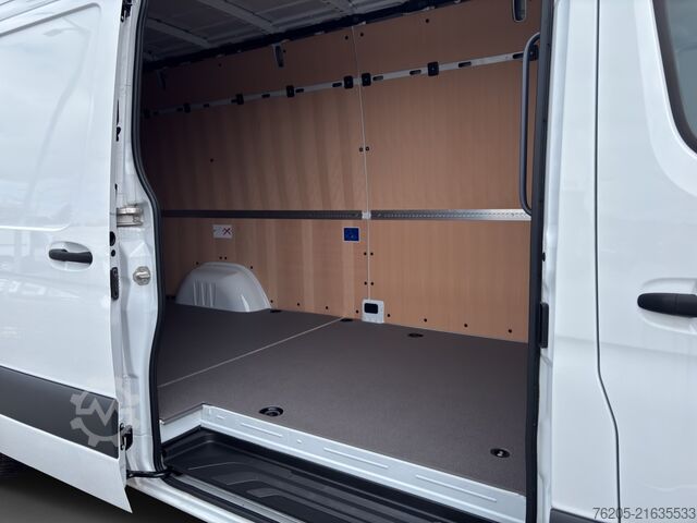 Panel van Mercedes-Benz Sprinter 319 CDI Kasten PRO Hochdach Lang AHK
