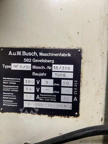 Plně automatický frézovací stroj Busch NF 8/32