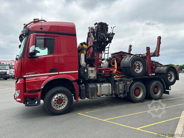 Houthouder Mercedes-Benz Arocs 3358 6x4 BB mit EpsilonS290Z96 DOLL RATIO+
