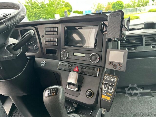 Houthouder Mercedes-Benz Arocs 3358 6x4 BB mit EpsilonS290Z96 DOLL RATIO+