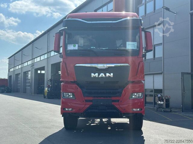Podvozek s kabinou MAN TGX 33.520 6x4 BB Fahrgestell 4500mm SOFORT