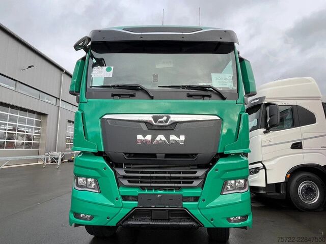 Podvozek s kabinou MAN TGX 33.520 6x4 BB Fahrgestell 4500mm SOFORT
