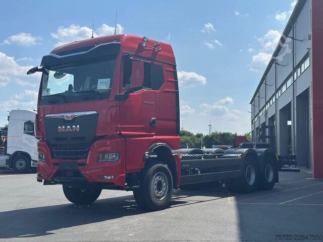 Podvozek s kabinou MAN TGX 33.520 6x4 BB Fahrgestell 4500mm SOFORT