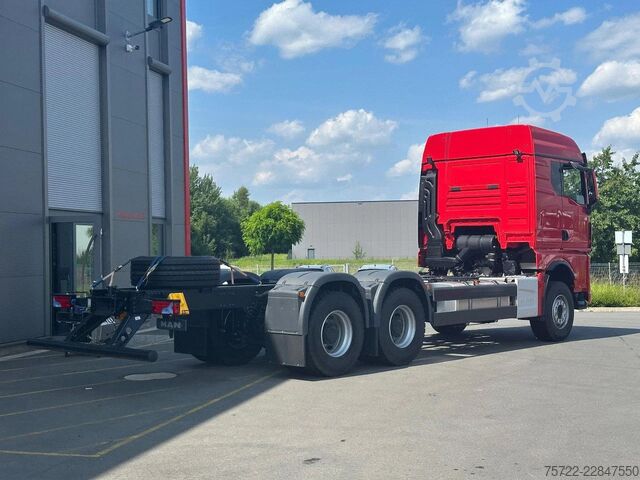 Podvozek s kabinou MAN TGX 33.520 6x4 BB Fahrgestell 4500mm SOFORT