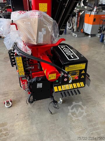 Výložníkový jeřáb Fassi F135 F235 F255 F545 SOFORT Verfügbar
