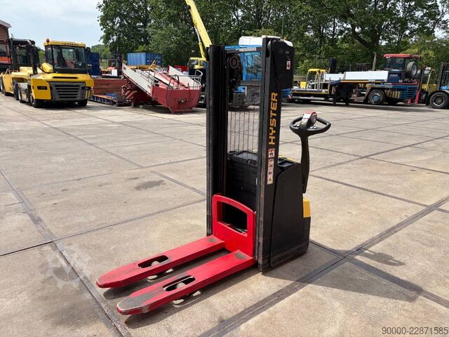 περονοφόρο ανυψωτικό Hyster S1.0 1000kg Stapelaar