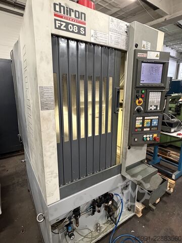 Verticale bewerkingscentrum CHIRON FZ 08 five axis precision