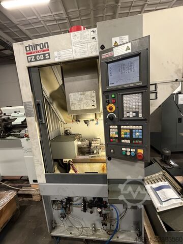 Verticale bewerkingscentrum CHIRON FZ 08 five axis precision