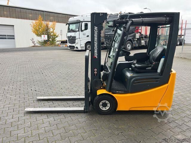 Heftruck Jungheinrich EFG 215 / Triplex: 4.25m! / SS / 1.285h / 2021