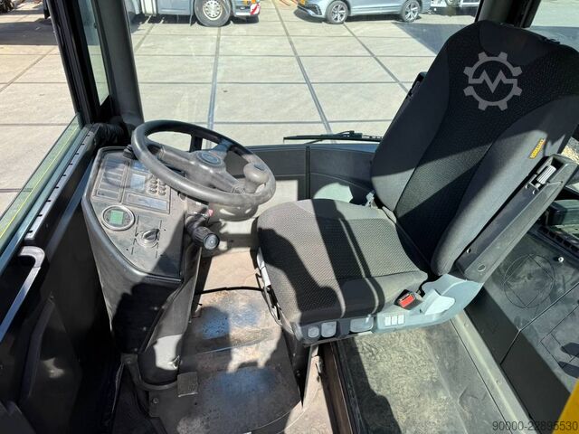 Terminal traktor Terberg RT 382