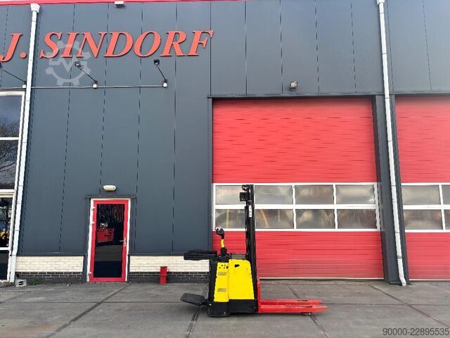 Gaffeltruck Hyster S1.5 S 1500 kg stapelaar 3.4m