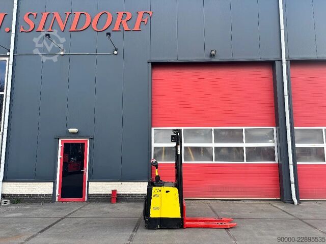 Gaffeltruck Hyster S1.5 S 1500 kg stapelaar 3.4m