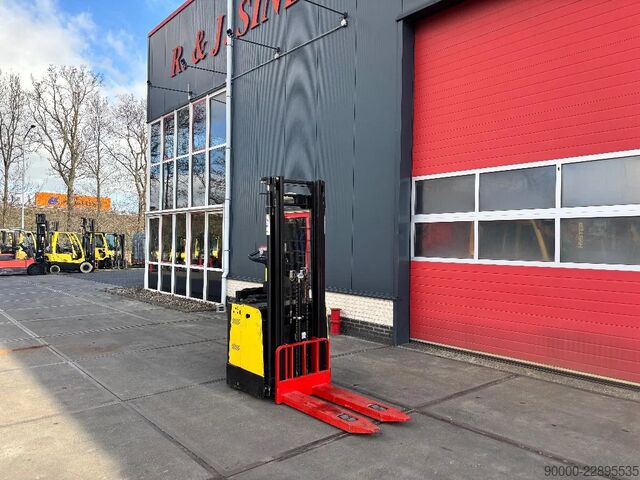 Gaffeltruck Hyster S1.5 S 1500 kg stapelaar 3.4m