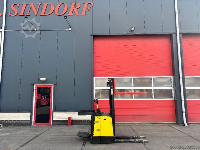 Gaffeltruck Hyster S1.5 S 1500 kg stapelaar 3.4m