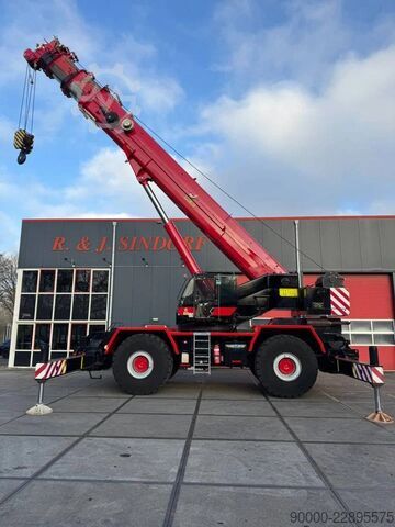 Terrængående kran Terex RT100