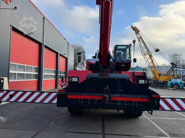 Terrængående kran Terex RT100