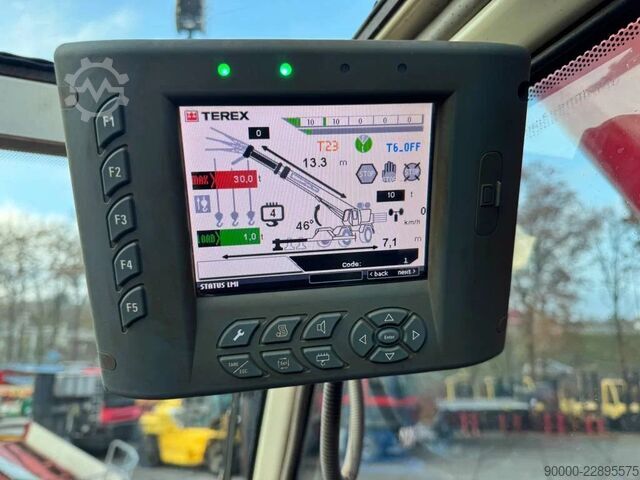 Terrængående kran Terex RT100