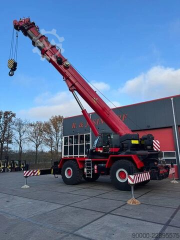 Terrængående kran Terex RT100