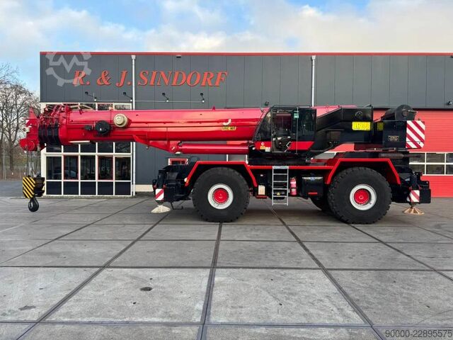 Terrængående kran Terex RT100