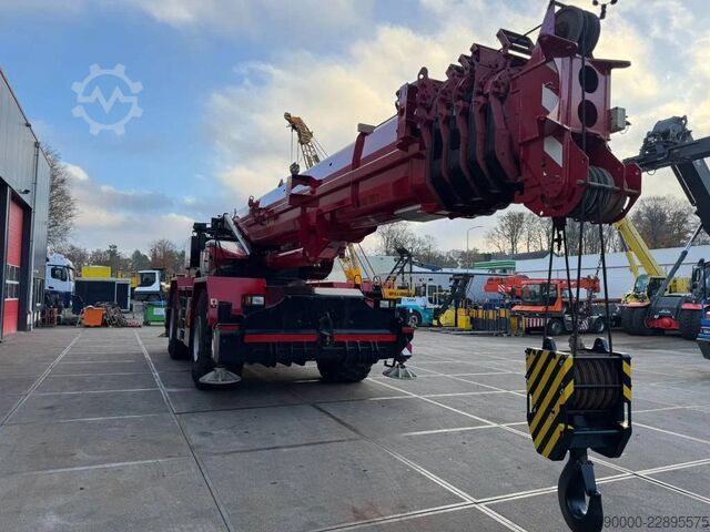Terrængående kran Terex RT100