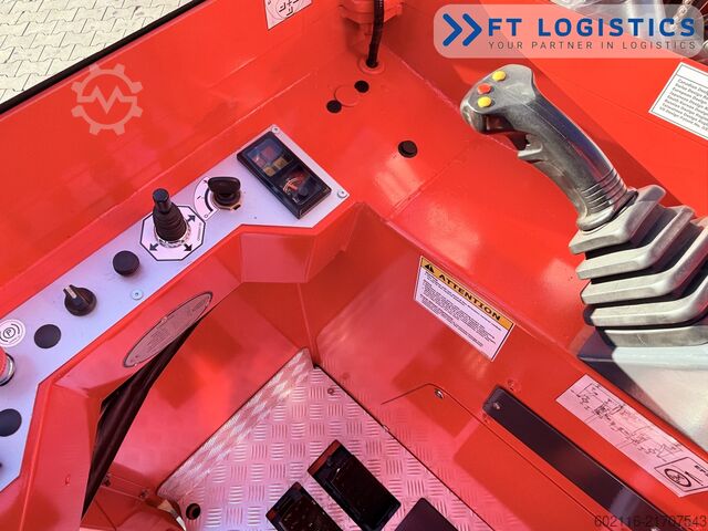 Fyrvägstruck Combilift C3000GST TRIPLEX 8300 FREE-LIFT NEW TIRE