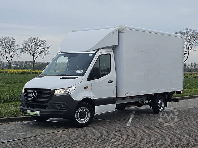 Suitcase MERCEDES-BENZ SPRINTER 317 Bakwagen Laadklep!
