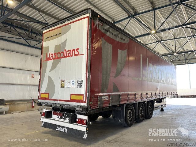 Otvorena poluprikolica sa ceradom Schmitz Cargobull Curtainsider Standard