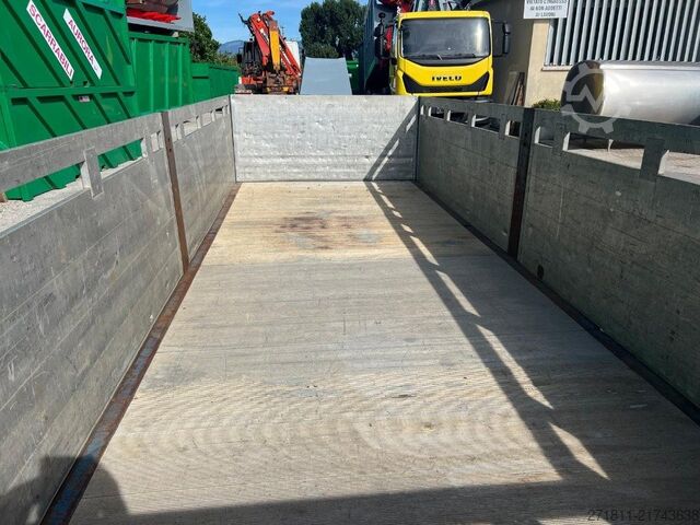 Kampós konténer  CONTAINER SCARRABILE USATO A PIANALE CON SPONDE