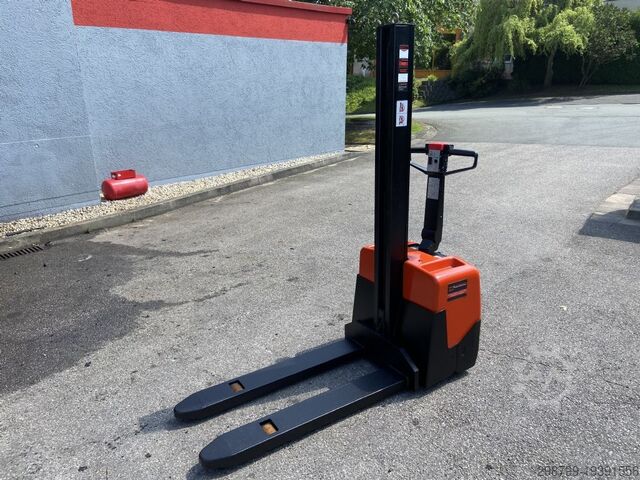 Deichselstapler BT HWE 100
