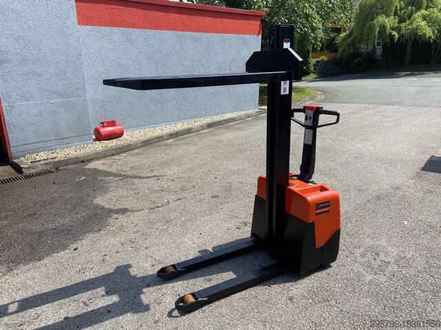 Deichselstapler BT HWE 100