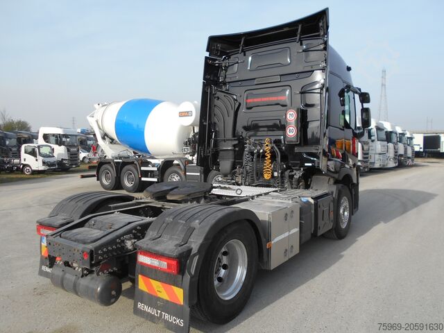 Tractora de carretera estándar RENAULT T480