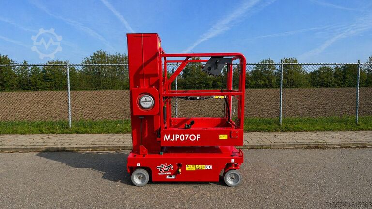 Mobiel werkplatform MAGNI MJP07OF | 2025