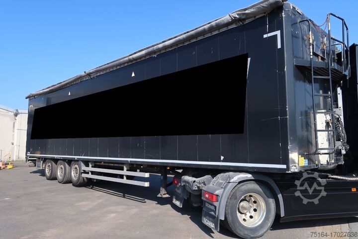 Félpótkocsi járópadlóval FLIEGL SDS 350