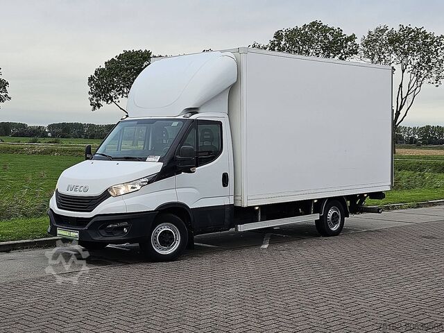 Walizka IVECO DAILY 35S18 Bakwagen Laadklep!