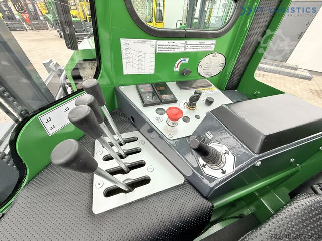 Empilhadeira de quatro direções Combilift C4500 DIESEL DUPLEX WIDE FORK POSITIONER