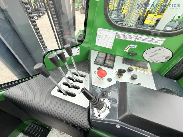 Empilhadeira de quatro direções Combilift C4500 DIESEL DUPLEX WIDE FORK POSITIONER