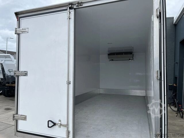 Hűtött/fagyasztott szállítás Mercedes-Benz Atego 1725 4x4 Refrigerator Truck