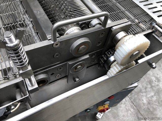 Schnitzel steaker, STK 1000 típus GEA-CFS schnitzel steaker Type STK 1000