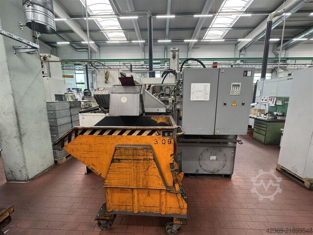 Centru de prelucrare - orizontal HELLER MC 16 5-Achsen