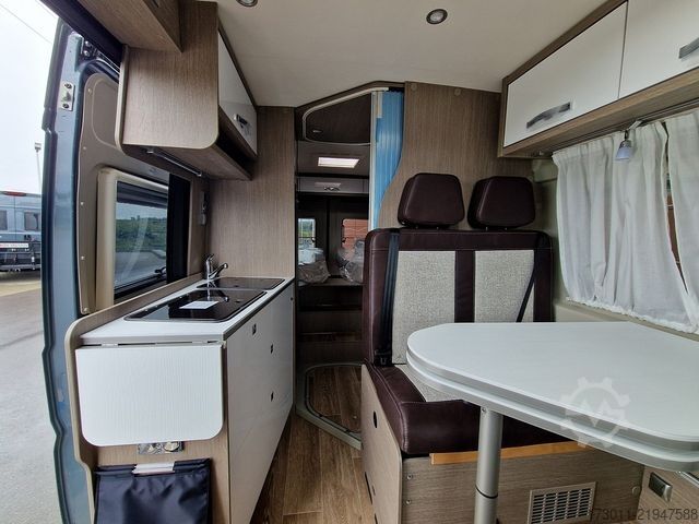 Camper van PÖSSL Roadcruiser Fiat Automat 180PS Dieselheizung