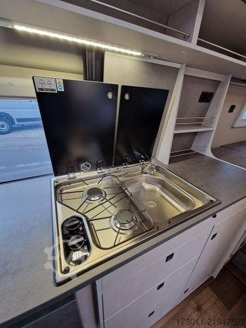 Camper van PÖSSL Summit Shine 640 Automat Premium