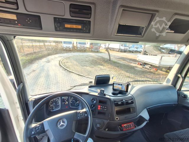 Autocamion cu caroserie tip cutie MERCEDES-BENZ ATEGO 1221